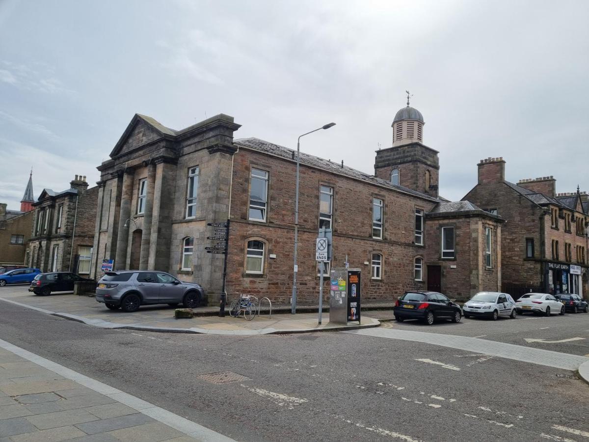 Stunning Spacious Apartment On River Ness Inverness Exteriör bild